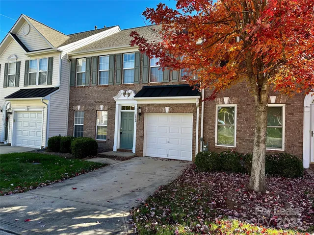 $1,995 | 7946 Mariners Pointe Circle, Denver, NC 28037