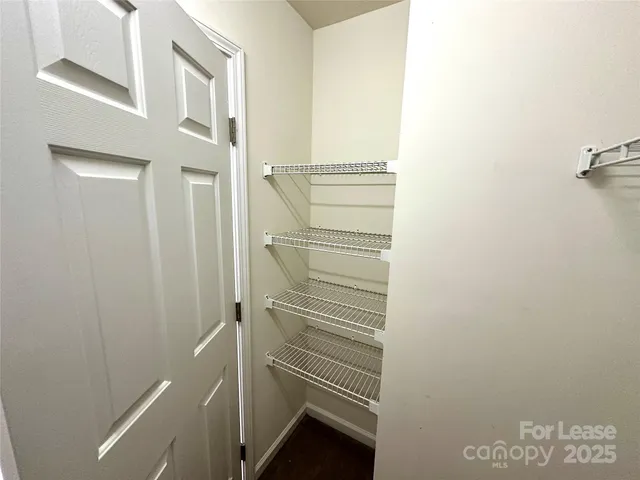 $1,995 | 7946 Mariners Pointe Circle, Denver, NC 28037