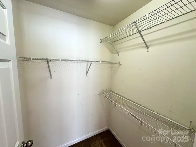 $1,995 | 7946 Mariners Pointe Circle, Denver, NC 28037