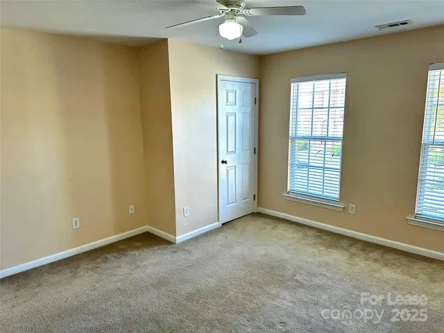 $1,995 | 7946 Mariners Pointe Circle, Denver, NC 28037