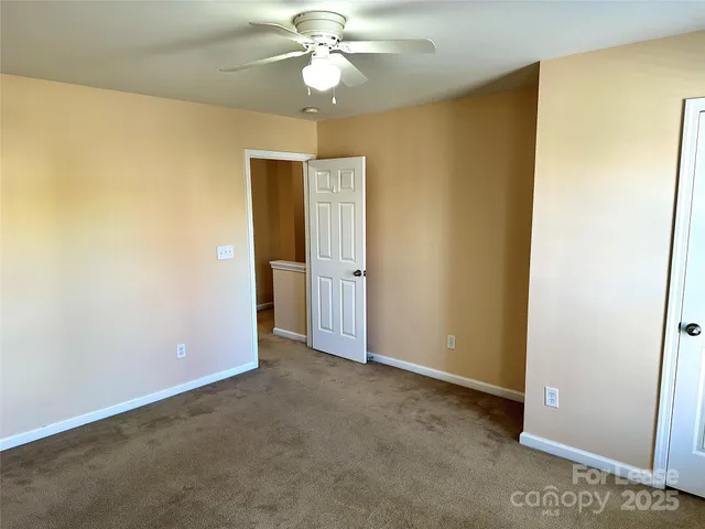 $1,995 | 7946 Mariners Pointe Circle, Denver, NC 28037