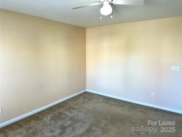 $1,995 | 7946 Mariners Pointe Circle, Denver, NC 28037