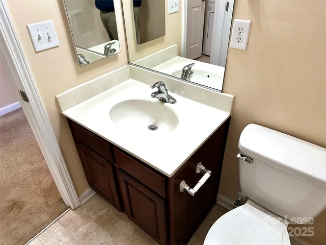 $1,995 | 7946 Mariners Pointe Circle, Denver, NC 28037