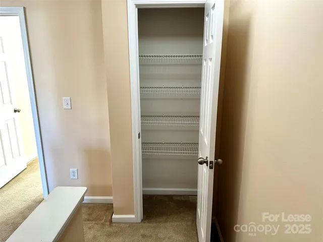 $1,995 | 7946 Mariners Pointe Circle, Denver, NC 28037