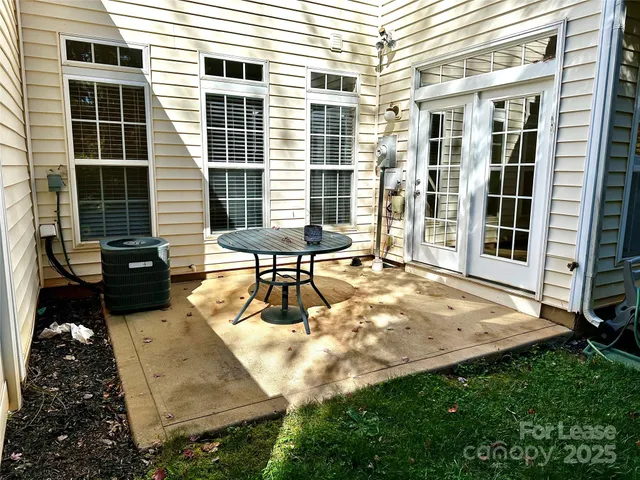 $1,995 | 7946 Mariners Pointe Circle, Denver, NC 28037