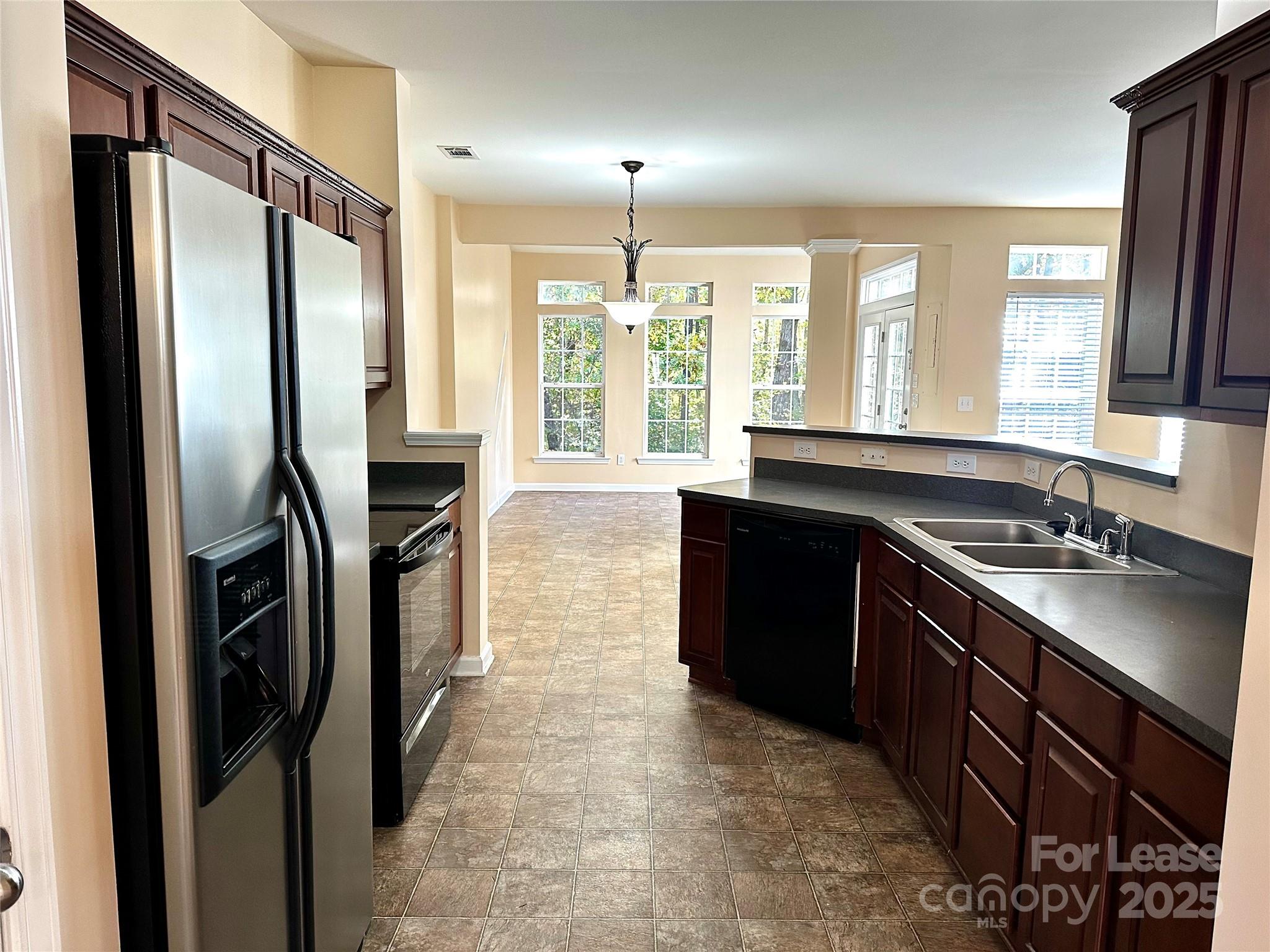 7946 Mariners Pointe Circle Denver, NC 28037 - Photo 8 of 45