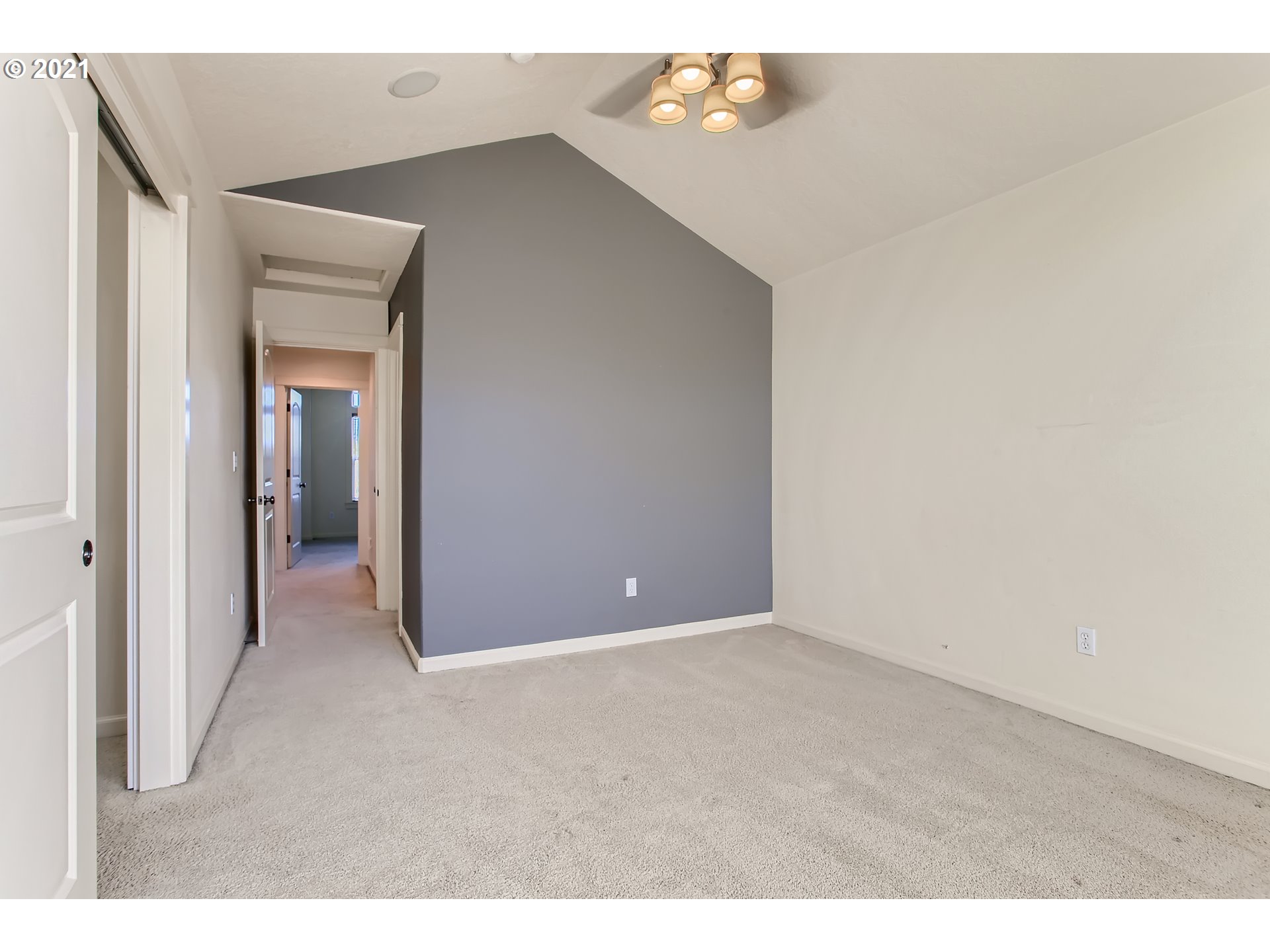 3621 Southwest Innovation Court Beaverton, OR 97003 - Photo 17 of 32 a view of an empty room