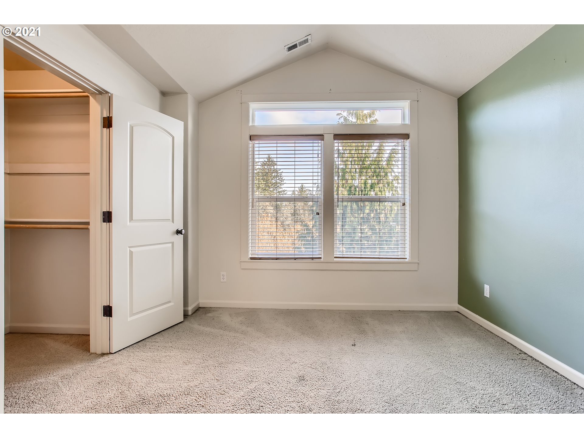 3621 Southwest Innovation Court Beaverton, OR 97003 - Photo 20 of 32 a view of an empty room with a window