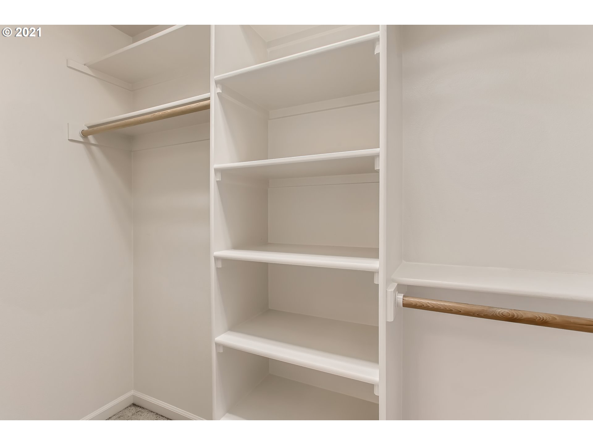 3621 Southwest Innovation Court Beaverton, OR 97003 - Photo 26 of 32 a close view of closet
