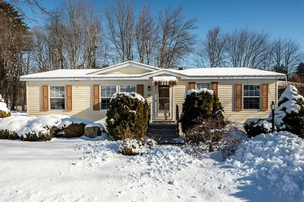 $155,000 | 20 Seneca Street, Rochester, NH 03867