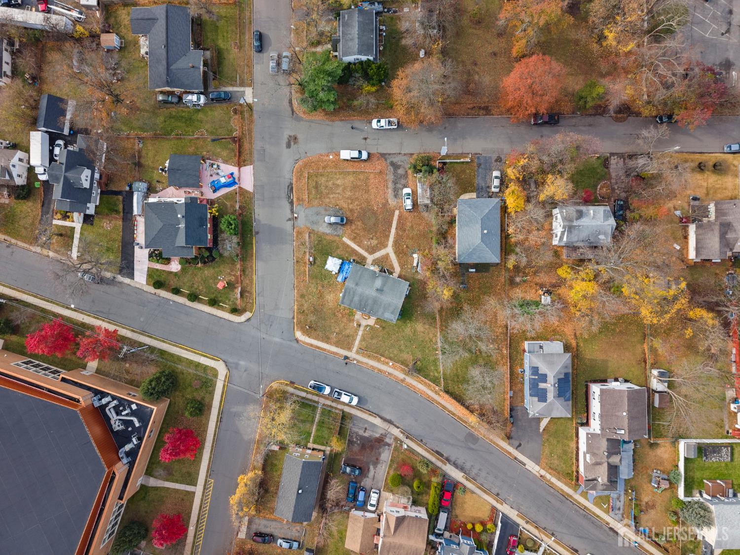 16 Millstone Road Somerset, NJ 08873 - Photo 3 of 35