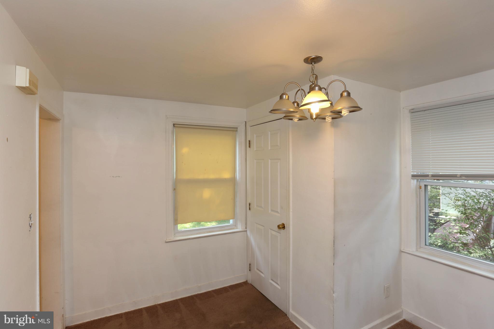 5117 Levindale Road Baltimore, MD 21215 - Photo 14 of 28 Dining Room