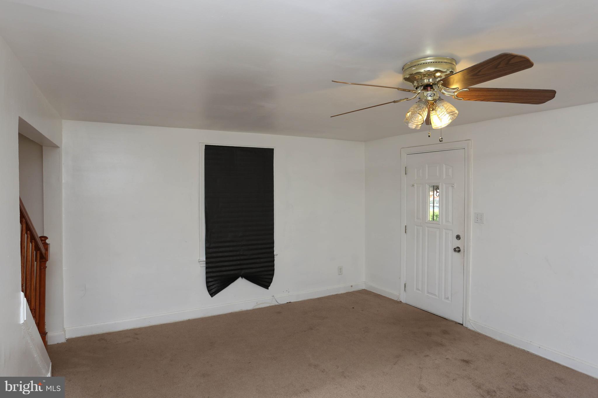 5117 Levindale Road Baltimore, MD 21215 - Photo 16 of 28 Living Room