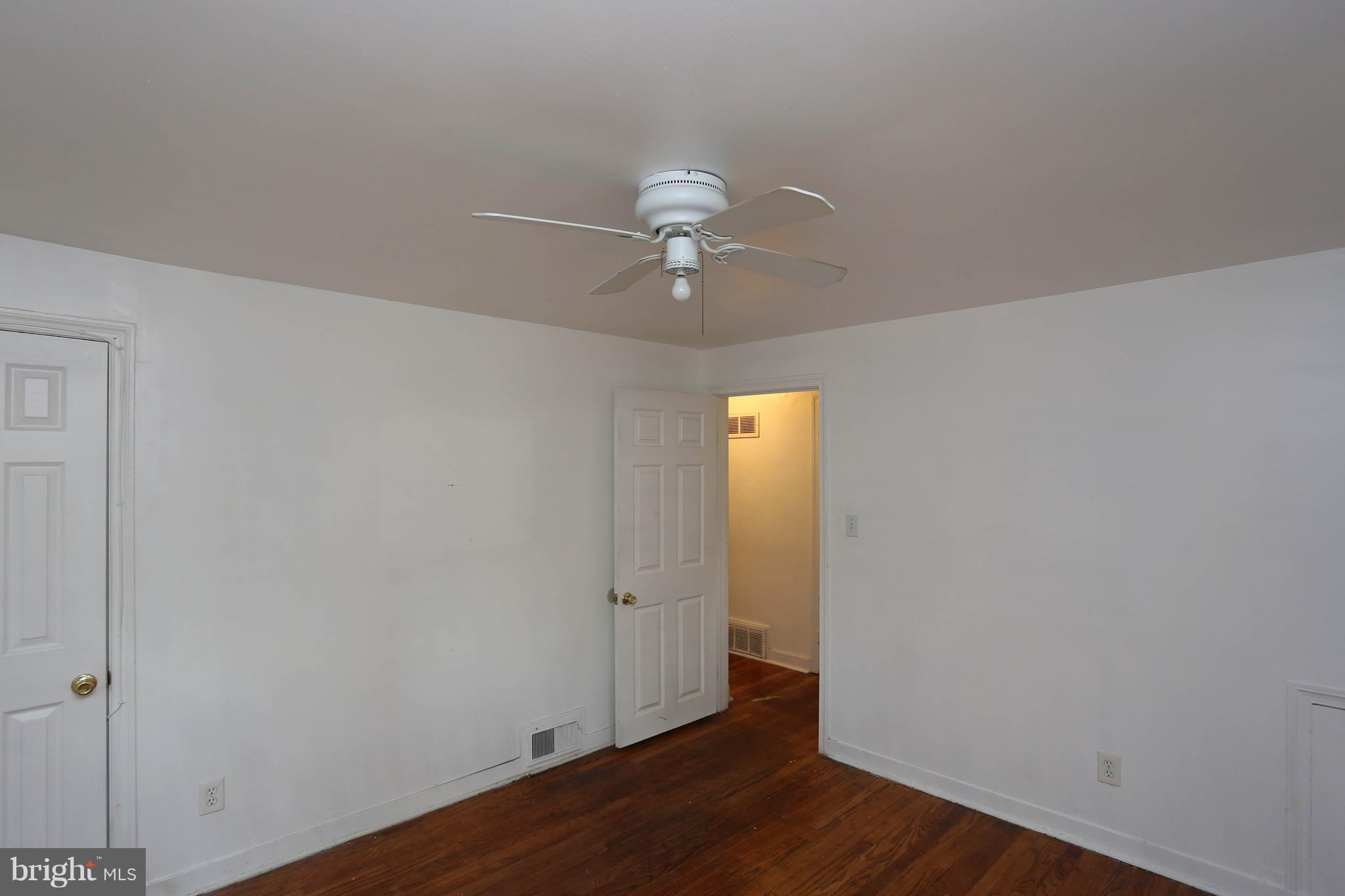 5117 Levindale Road Baltimore, MD 21215 - Photo 9 of 28 Bedroom