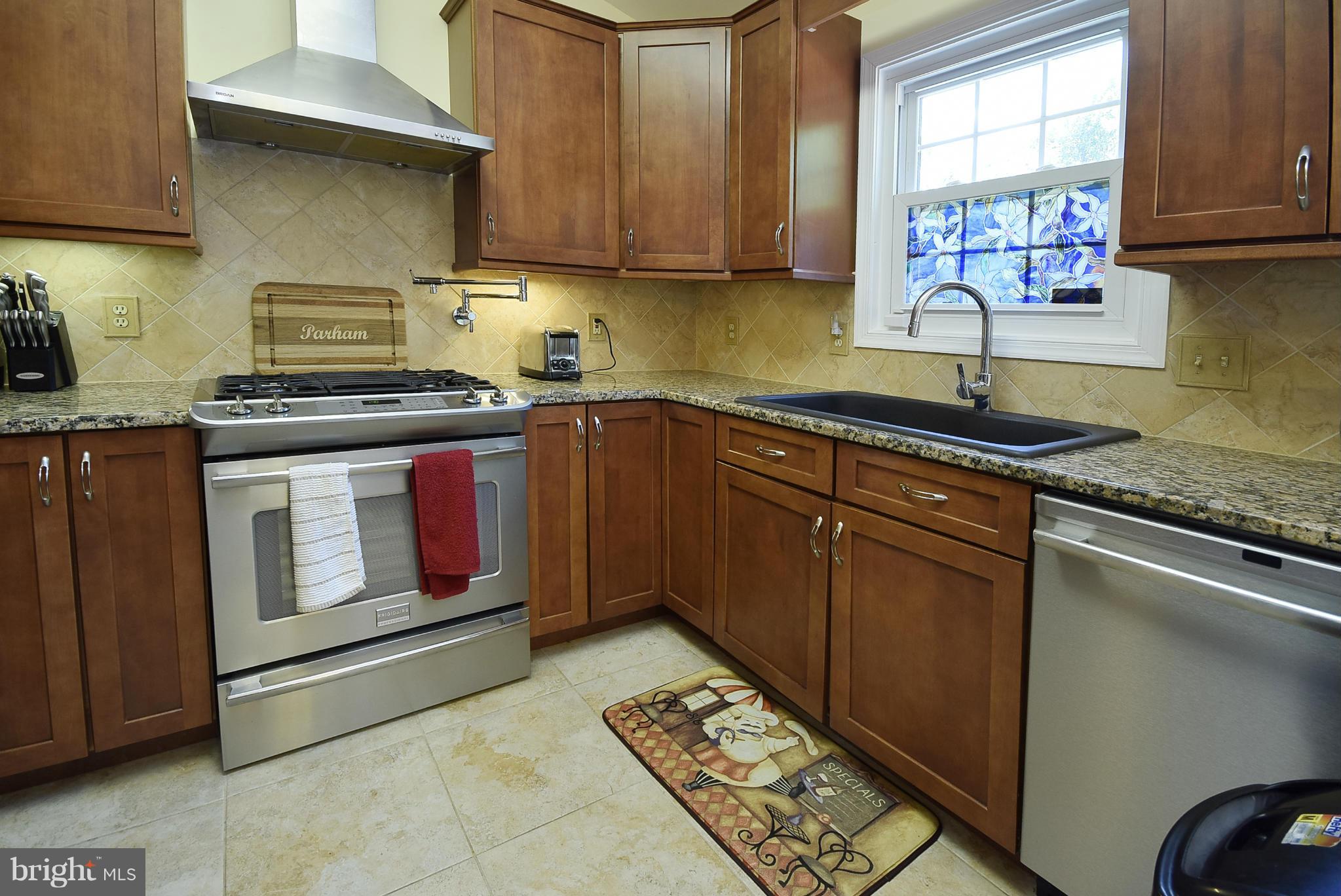 2138 Sebastian Road Fredericksburg, VA 22405 - Photo 14 of 30 Kitchen