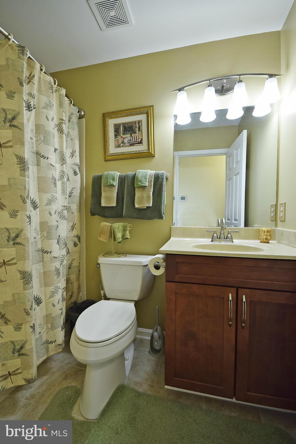 2138 Sebastian Road Fredericksburg, VA 22405 - Photo 18 of 30 Bath