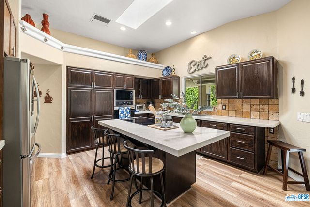 $8,000 | 40560 Glenwood Lane, Palm Desert, CA 92260