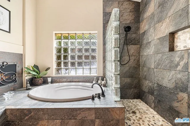 $8,000 | 40560 Glenwood Lane, Palm Desert, CA 92260