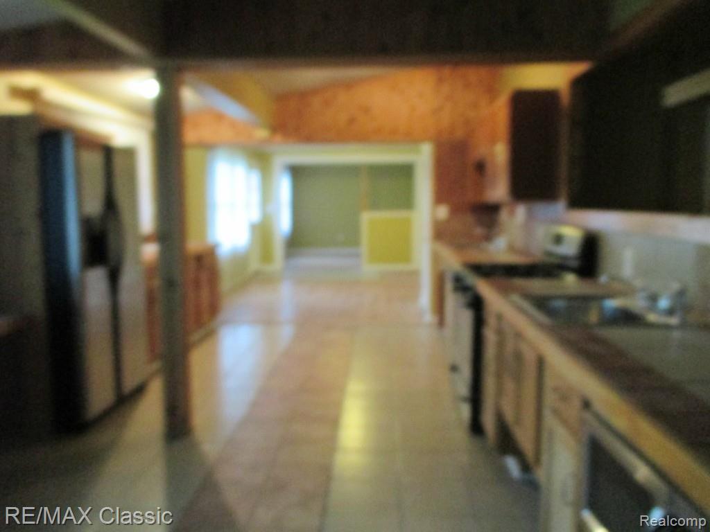 1185 Delta Road Walled Lake, MI 48390 - Photo 41 of 42 IMG_1853.jpg