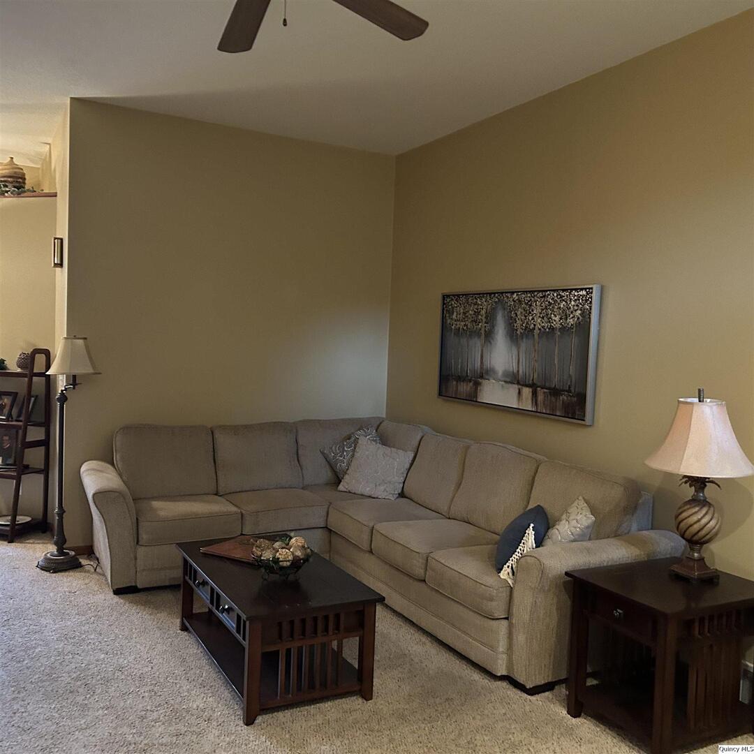 261 Lexington Quincy, IL 62305 - Photo 6 of 21
