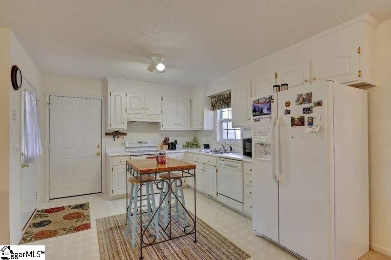 249 Shepherds Ridge Easley, SC 29640 - Photo 8 of 32