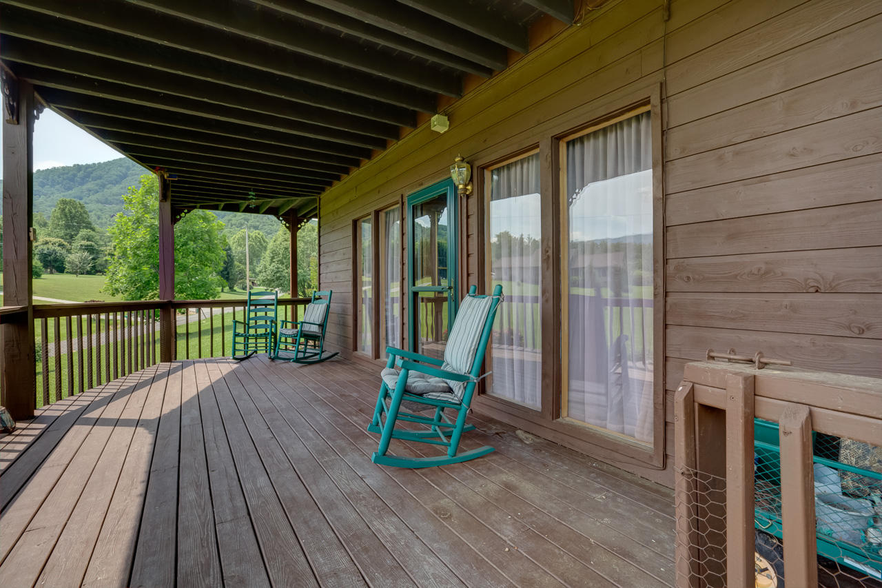 3409 Cherokee Ridge Way Sevierville, TN 37862 - Photo 12 of 40 _F5A3417_18_19_20_21_22_23