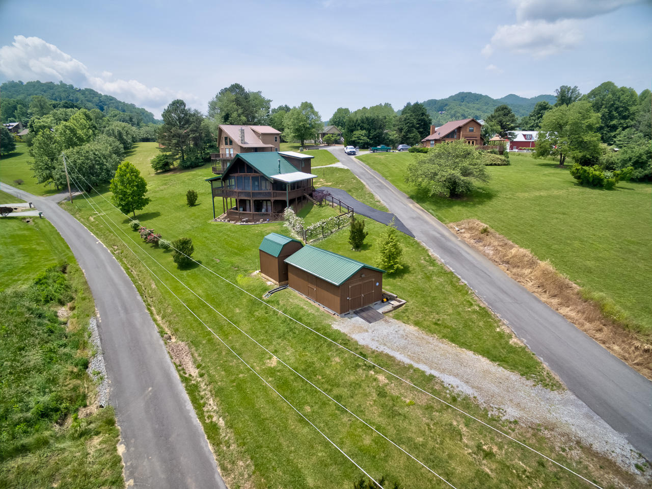 3409 Cherokee Ridge Way Sevierville, TN 37862 - Photo 4 of 40 DJI_0141_2_3_4