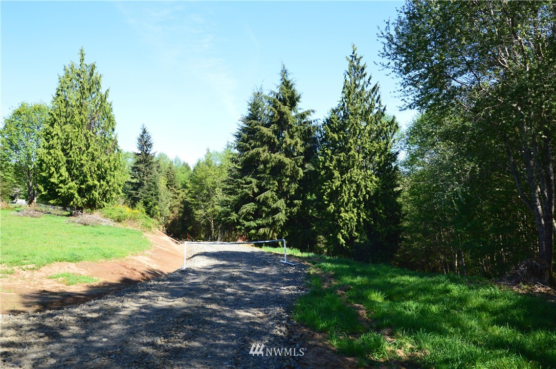 640 McAdams Road East Longview, WA 98632 - Photo 3 of 9