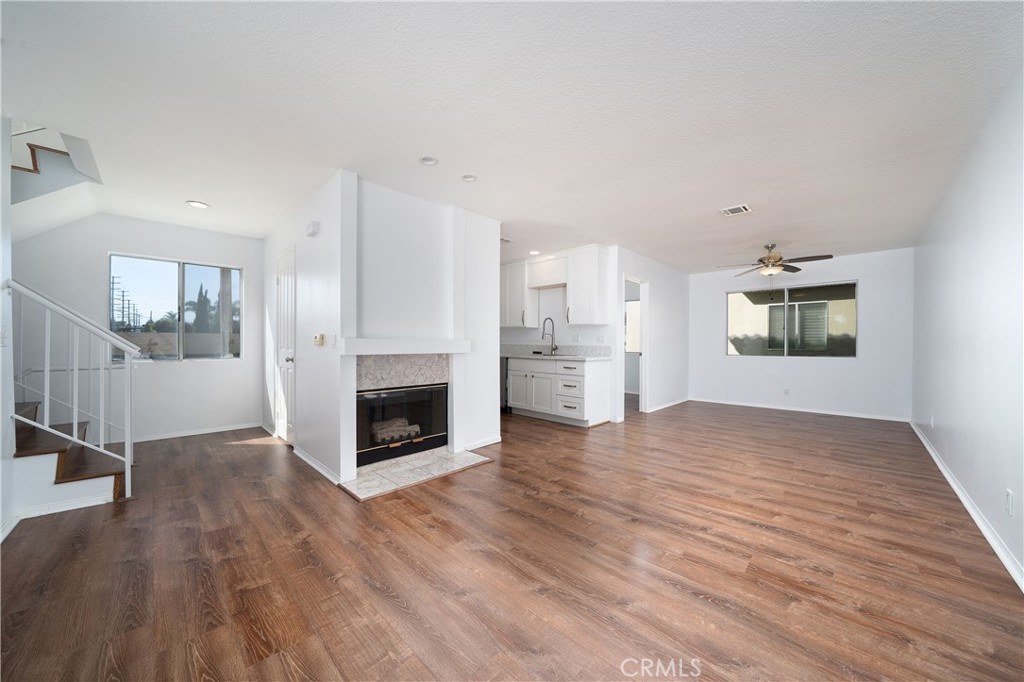 4001 165th Street, Unit A Lawndale, CA 90260 - Photo 4 of 28