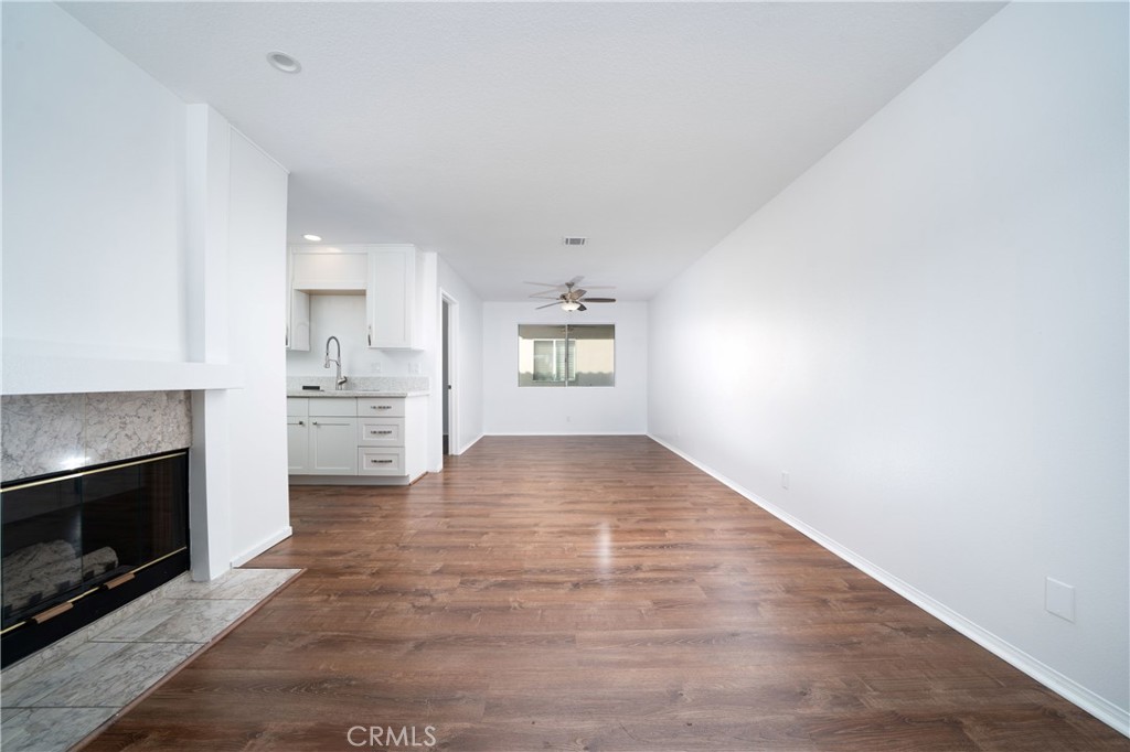 4001 165th Street, Unit A Lawndale, CA 90260 - Photo 5 of 28