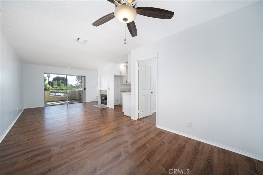 4001 165th Street, Unit A Lawndale, CA 90260 - Photo 6 of 28