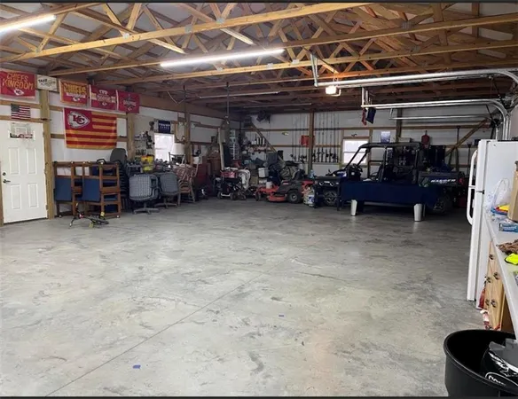 $450,000 | 9661 West 343rd Street, Paola, KS 66071