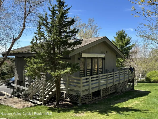 $3,800 | 238 Kelly Road, New Lebanon, NY 12060