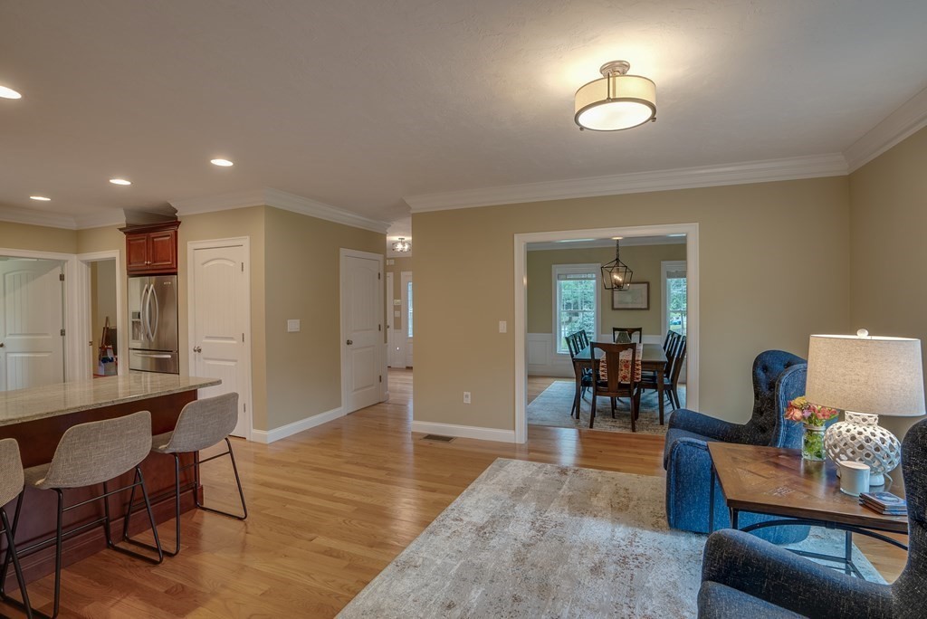 283 Nashua Road Billerica, MA 01821 - Photo 6 of 37 Gallery Image 6