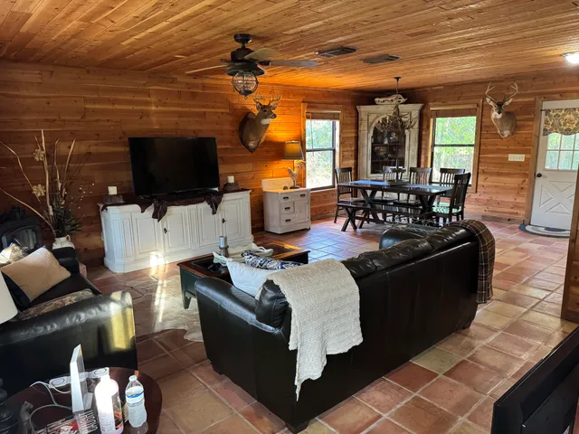 $3,500 | 32801 Highway 441, Okeechobee, FL 34972