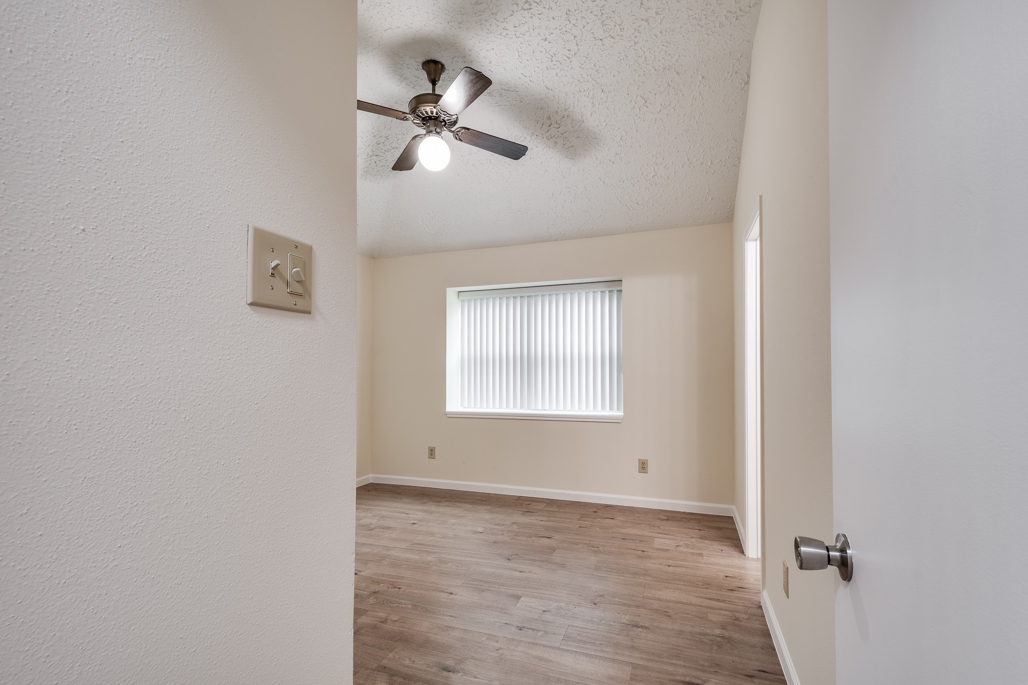 17 Crestbriar Court Baytown, TX 77521 - Photo 21 of 32