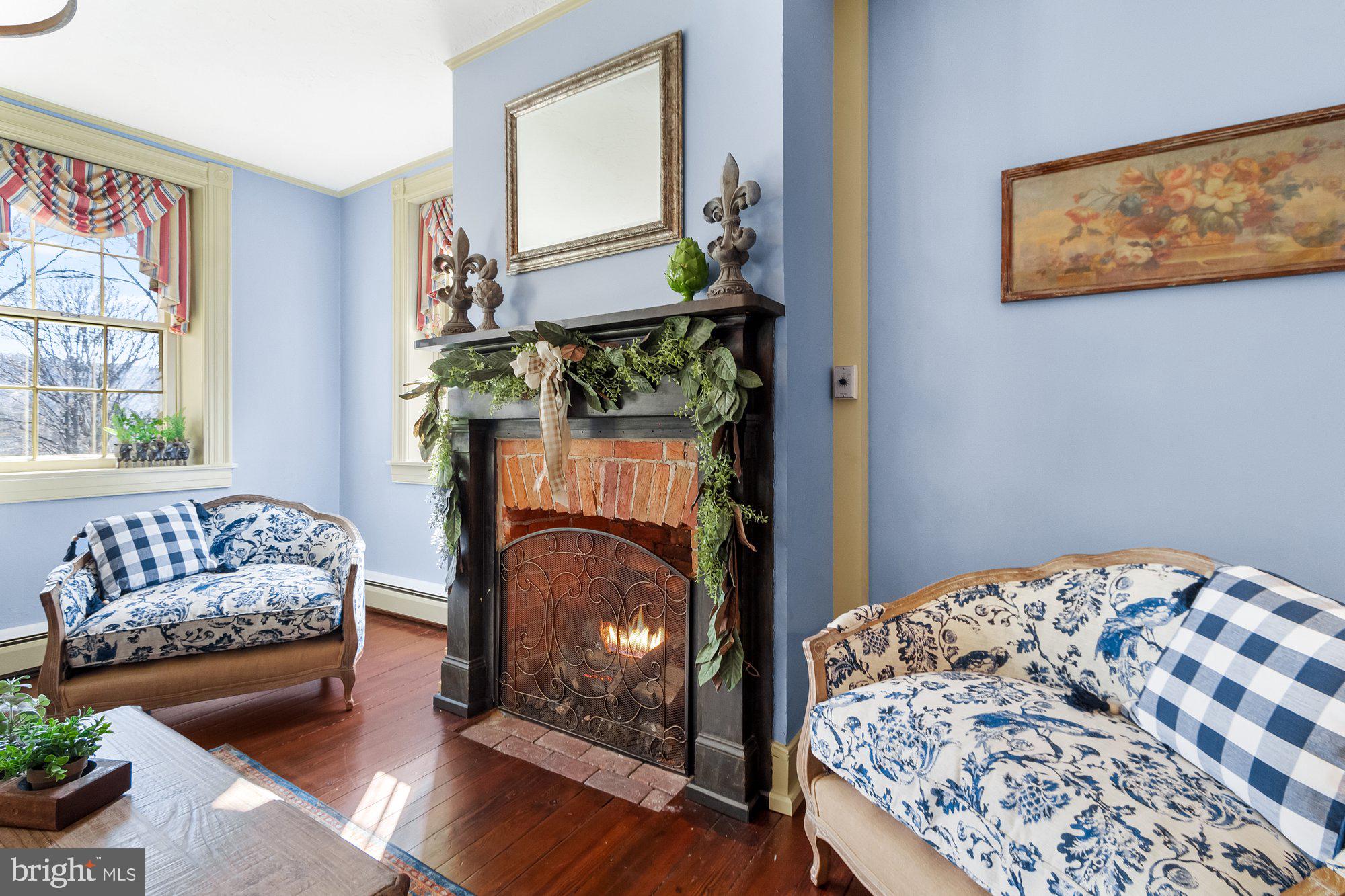 1632 Old River Road Marietta, PA 17547 - Photo 46 of 94 1632 Living Room