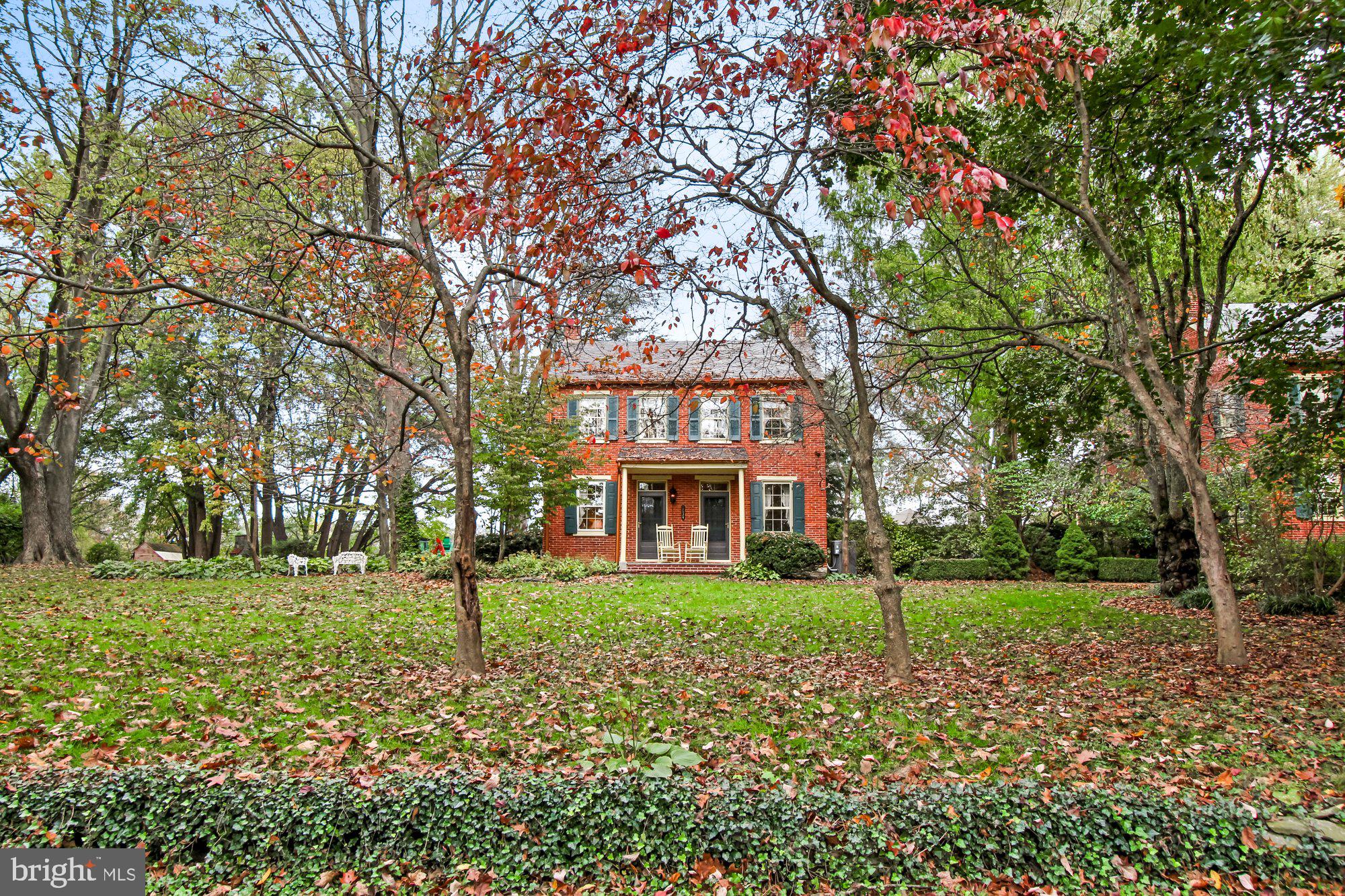 1632 Old River Road Marietta, PA 17547 - Photo 5 of 94 1634 Guest House Front View