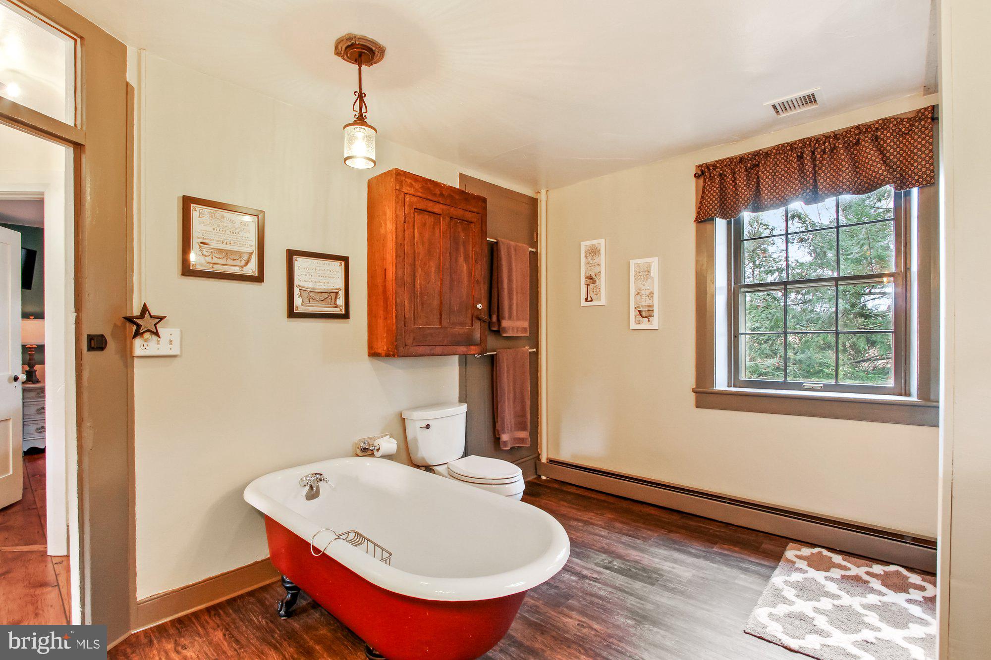 1632 Old River Road Marietta, PA 17547 - Photo 71 of 94 Bathroom 2