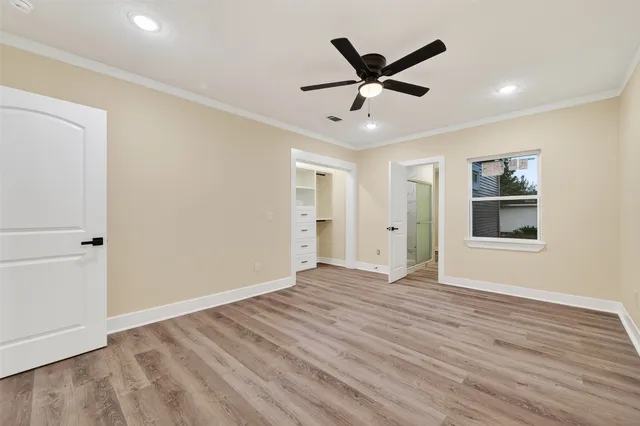 $2,295 | 2725 Avenue F, Rosenberg, TX 77471