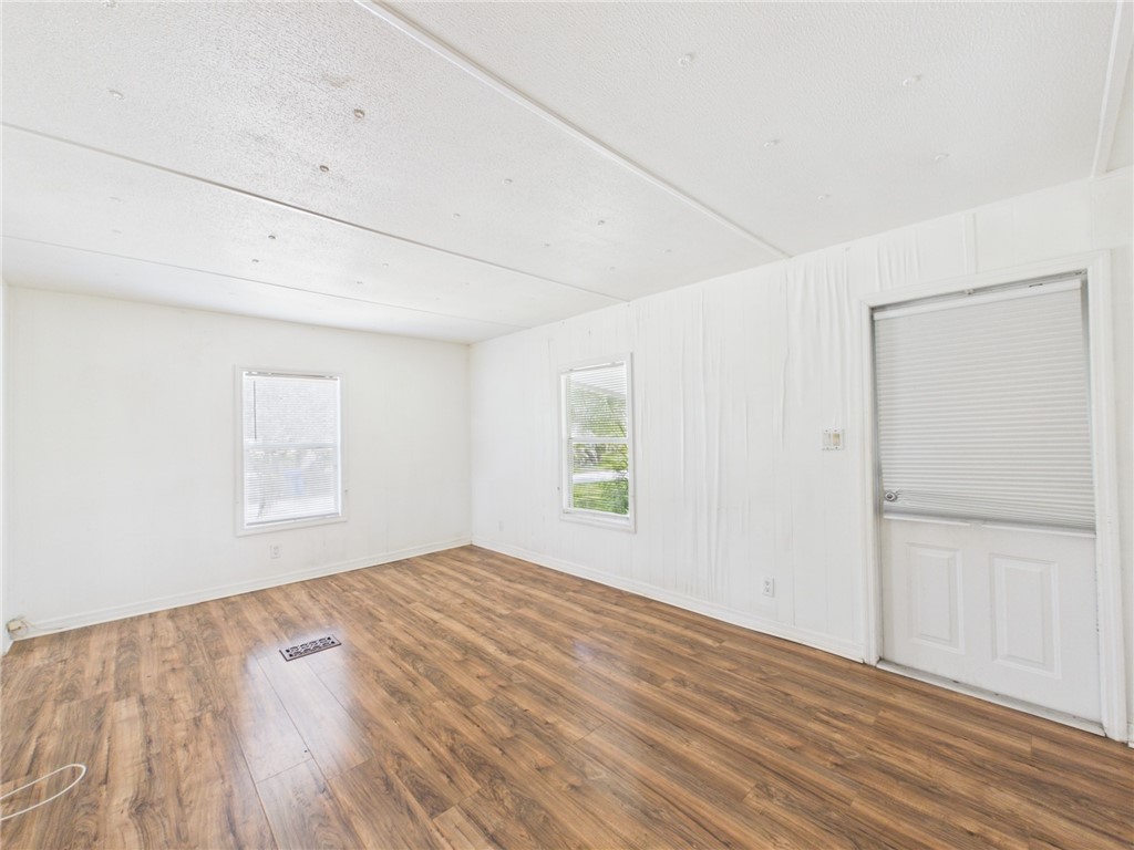 6305 Dunn Runnin Road Sebastian, FL 32958 - Photo 13 of 25 Gallery Image 13