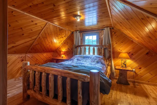 $569,900 | 225 Spectacle Pond Road, Island Pond, VT 05846