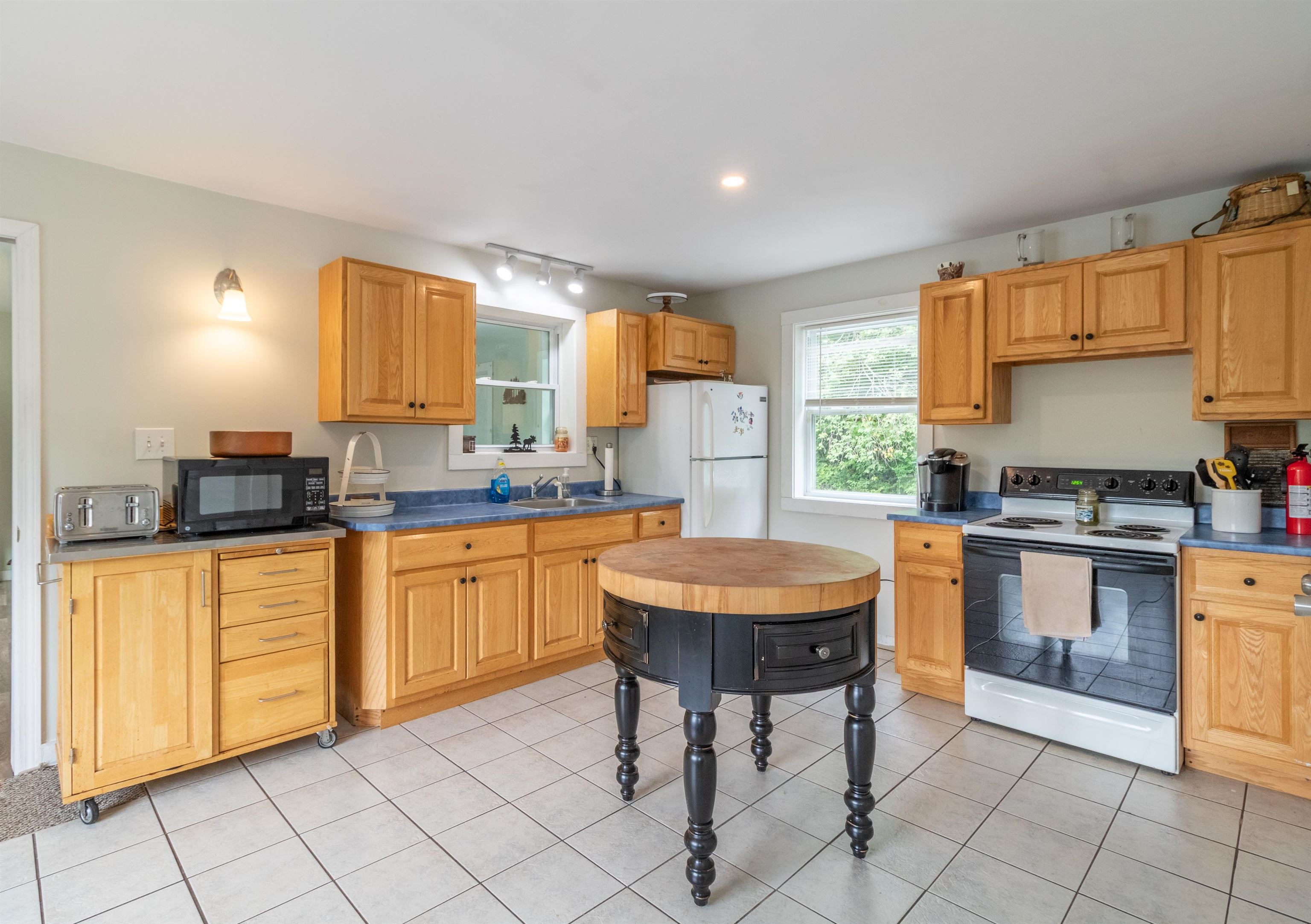 225 Spectacle Pond Road Brighton, VT 05846 - Photo 7 of 31