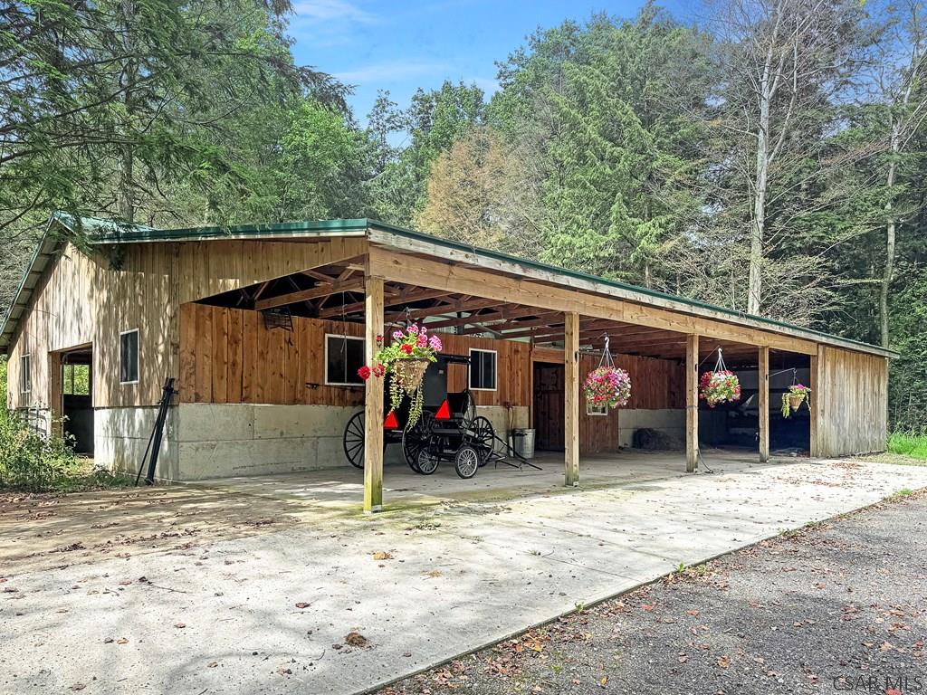 190 Snake Road Ebensburg, PA 15931 - Photo 4 of 58