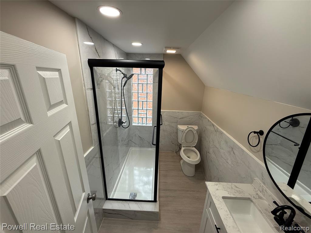 70 Mohawk Road Pontiac, MI 48341 - Photo 21 of 24