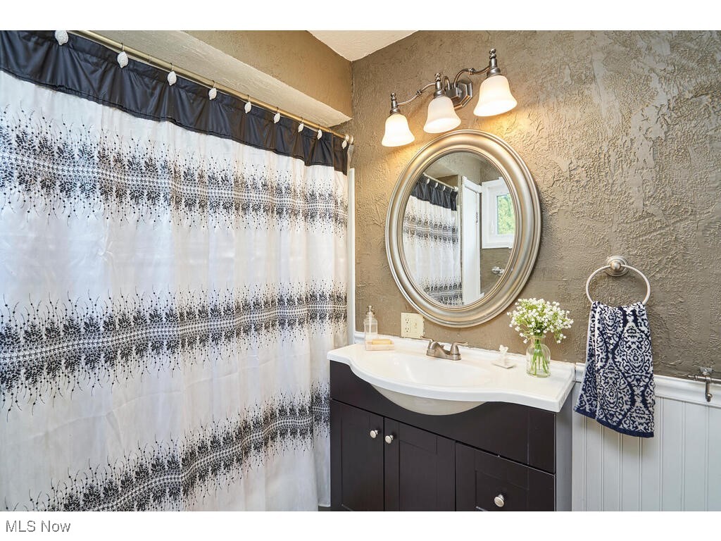2643 Massillon Road Akron, OH 44312 - Photo 11 of 33 Bathroom featuring vanity