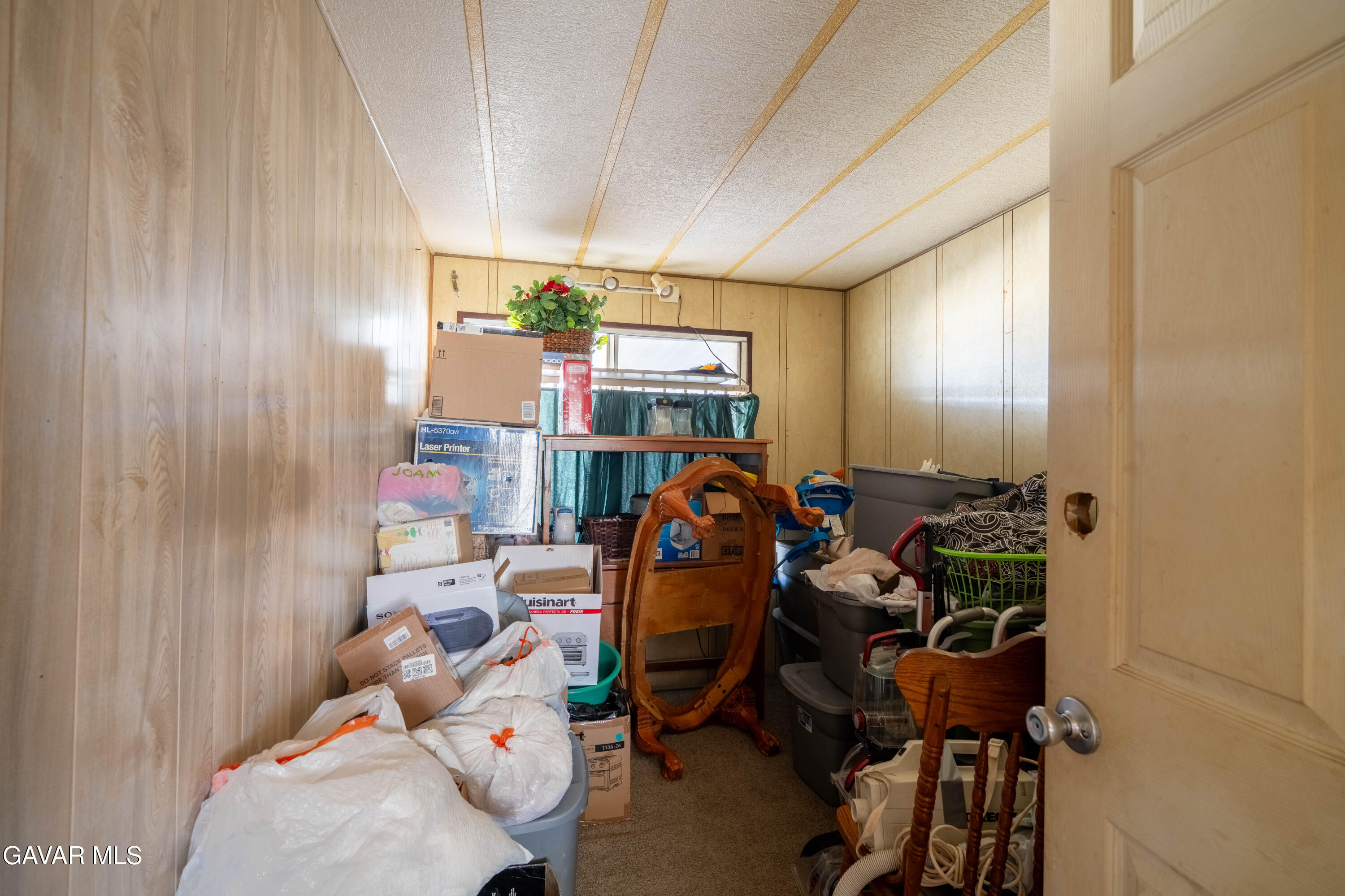 4444 East Ave R Palmdale, CA 93552 - Photo 9 of 14 9