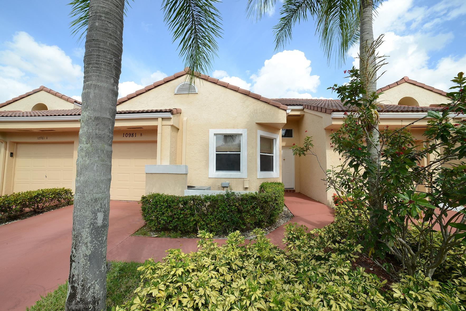 10981 Ladera Lane, Unit B Boca Raton, FL 33498 - Photo 1 of 21 Exterior Front