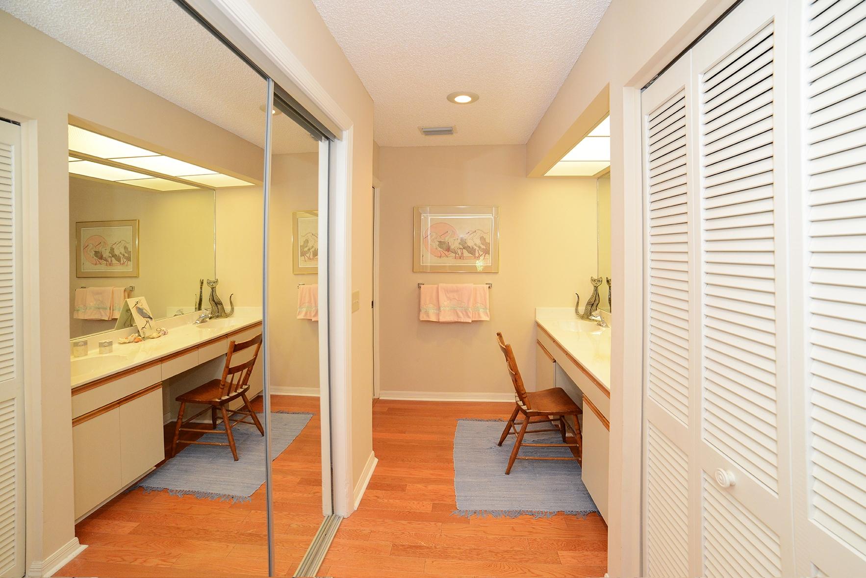 10981 Ladera Lane, Unit B Boca Raton, FL 33498 - Photo 18 of 21 Master Bathroom