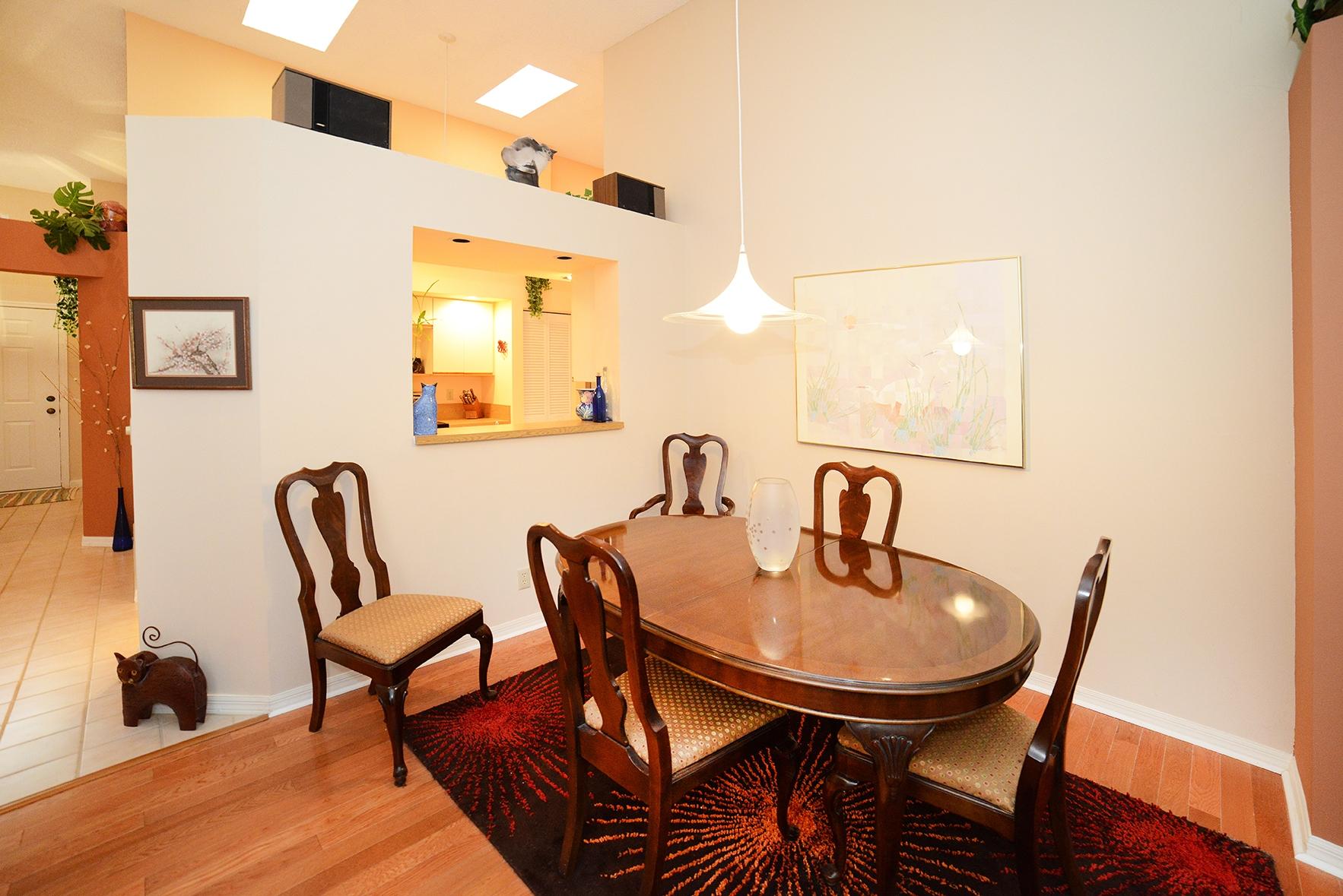 10981 Ladera Lane, Unit B Boca Raton, FL 33498 - Photo 4 of 21 Dining Room